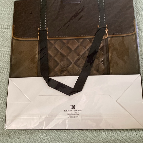 DZHAVAEL COUTURE GIFT BAGS - Picture 3 of 7